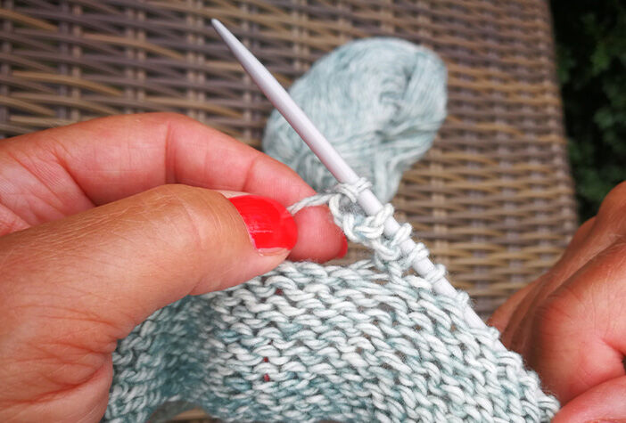 TRICOTER UNE BOUTONNIÈRE Étape 7
